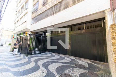 Apartamento à venda com 100m², 3 quartos e 1 vaga Apartamento à venda com 100m², 3 quartos e 1 vagaFachada