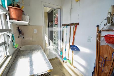 Apartamento à venda com 78m², 3 quartos e 1 vagaÁrea de Serviço