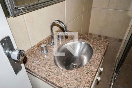 Apartamento à venda com 70m², 2 quartos e sem vaga Apartamento à venda com 70m², 2 quartos e sem vagaBanheiro