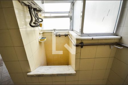 Apartamento à venda com 70m², 2 quartos e sem vaga Apartamento à venda com 70m², 2 quartos e sem vagaÁrea de Serviço