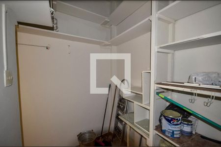Apartamento à venda com 70m², 2 quartos e sem vaga Apartamento à venda com 70m², 2 quartos e sem vagaQuarto de Serviço