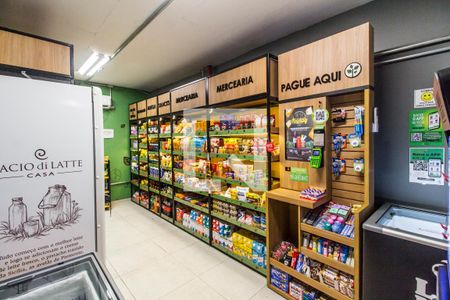 Apartamento à venda com 60m², 2 quartos e 2 vagas Apartamento à venda com 60m², 2 quartos e 2 vagasMercado