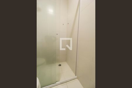 Apartamento à venda com 60m², 2 quartos e 2 vagas Apartamento à venda com 60m², 2 quartos e 2 vagasBanheiro da Suíte