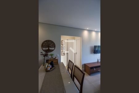 Apartamento à venda com 60m², 2 quartos e 2 vagas Apartamento à venda com 60m², 2 quartos e 2 vagasCorredor