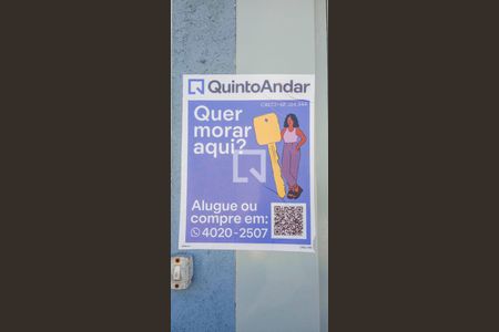 Casa à venda com 210m², 3 quartos e 6 vagas Casa à venda com 210m², 3 quartos e 6 vagasPlaca