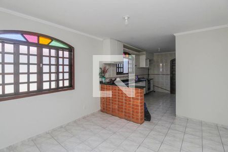 Casa à venda com 210m², 3 quartos e 6 vagas Casa à venda com 210m², 3 quartos e 6 vagasCozinha