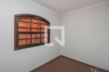 Casa à venda com 210m², 3 quartos e 6 vagas Casa à venda com 210m², 3 quartos e 6 vagasQuarto 3