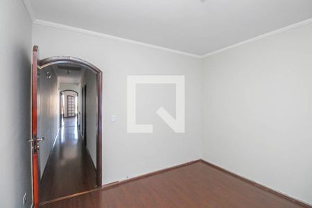 Casa à venda com 210m², 3 quartos e 6 vagas Casa à venda com 210m², 3 quartos e 6 vagasQuarto 2