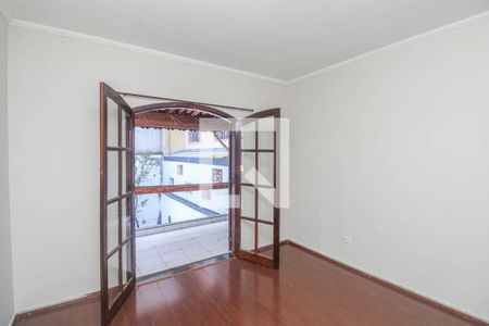 Casa à venda com 210m², 3 quartos e 6 vagas Casa à venda com 210m², 3 quartos e 6 vagasQuarto 2