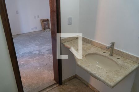 Apartamento para alugar com 236m², 6 quartos e 4 vagasBanheiro da Suíte 2