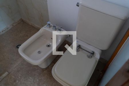 Apartamento para alugar com 236m², 6 quartos e 4 vagasBanheiro da Suíte 3