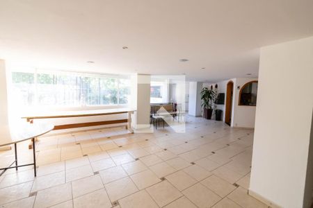 Apartamento para alugar com 54m², 2 quartos e 1 vaga Apartamento para alugar com 54m², 2 quartos e 1 vagaÁrea comum - Salão de festas