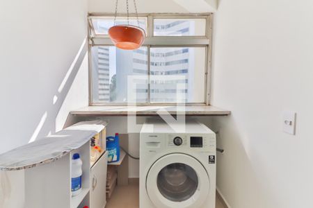 Apartamento para alugar com 54m², 2 quartos e 1 vaga Apartamento para alugar com 54m², 2 quartos e 1 vagaCozinha e Área de Serviço