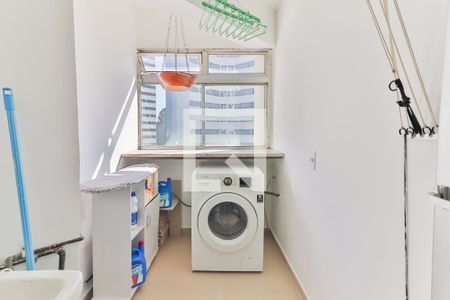 Apartamento para alugar com 54m², 2 quartos e 1 vaga Apartamento para alugar com 54m², 2 quartos e 1 vagaCozinha e Área de Serviço