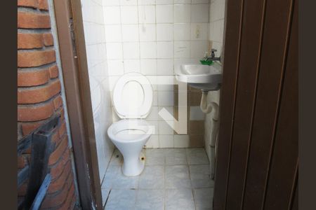 Casa à venda com 200m², 4 quartos e 2 vagasBanheiro Churrasqueira