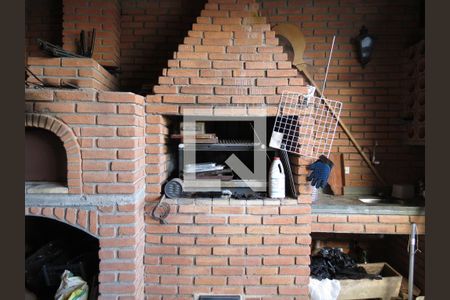 Casa à venda com 200m², 4 quartos e 2 vagasChurrasqueira