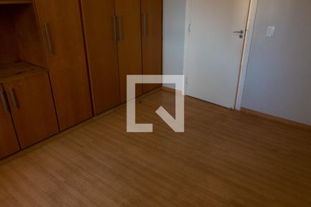 Casa à venda com 200m², 3 quartos e 4 vagas Casa à venda com 200m², 3 quartos e 4 vagasQUARTO 3