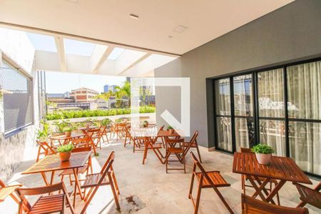 Apartamento à venda com 115m², 3 quartos e 2 vagas Apartamento à venda com 115m², 3 quartos e 2 vagasÁrea comum - Churrasqueira