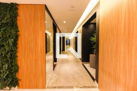 Apartamento à venda com 115m², 3 quartos e 2 vagas Apartamento à venda com 115m², 3 quartos e 2 vagasÁrea comum - Elevadores