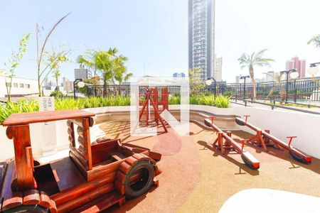 Apartamento à venda com 115m², 3 quartos e 2 vagas Apartamento à venda com 115m², 3 quartos e 2 vagasÁrea comum - Playground