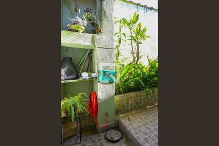 Casa à venda com 500m², 2 quartos e 3 vagas Casa à venda com 500m², 2 quartos e 3 vagasÁrea externa