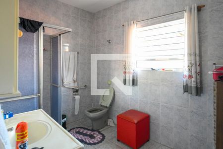 Casa à venda com 500m², 2 quartos e 3 vagas Casa à venda com 500m², 2 quartos e 3 vagasBanheiro