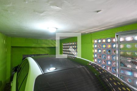 Casa à venda com 500m², 2 quartos e 3 vagas Casa à venda com 500m², 2 quartos e 3 vagasGaragem