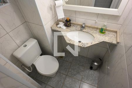 Casa à venda com 500m², 2 quartos e 3 vagas Casa à venda com 500m², 2 quartos e 3 vagasBanheiro