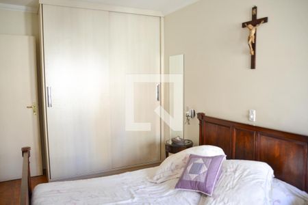 Casa à venda com 161m², 3 quartos e 4 vagas Casa à venda com 161m², 3 quartos e 4 vagasQuarto