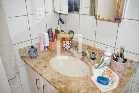 Casa à venda com 161m², 3 quartos e 4 vagas Casa à venda com 161m², 3 quartos e 4 vagasBanheiro