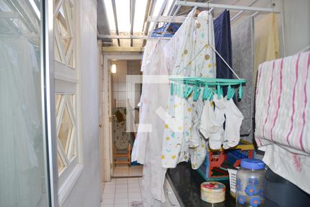 Casa à venda com 161m², 3 quartos e 4 vagas Casa à venda com 161m², 3 quartos e 4 vagasDetalhe da área de serviço