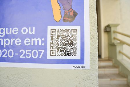 Casa à venda com 161m², 3 quartos e 4 vagas Casa à venda com 161m², 3 quartos e 4 vagasFachada