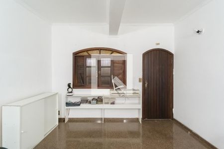 Casa à venda com 360m², 4 quartos e 6 vagas Casa à venda com 360m², 4 quartos e 6 vagasEdícula Sala