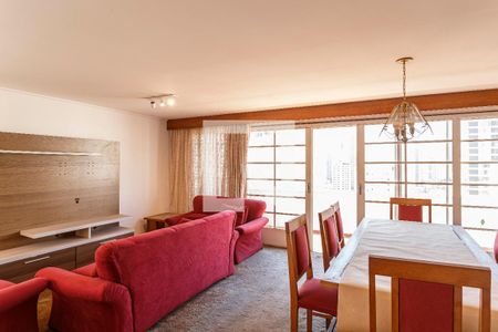 Apartamento à venda com 254m², 3 quartos e 2 vagas Apartamento à venda com 254m², 3 quartos e 2 vagasDetalhe Sala