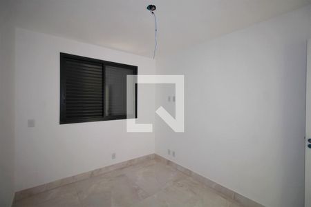 Apartamento à venda com 110m², 3 quartos e 2 vagasQuarto 2