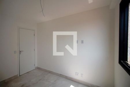 Apartamento à venda com 75m², 3 quartos e 2 vagasQuarto 2