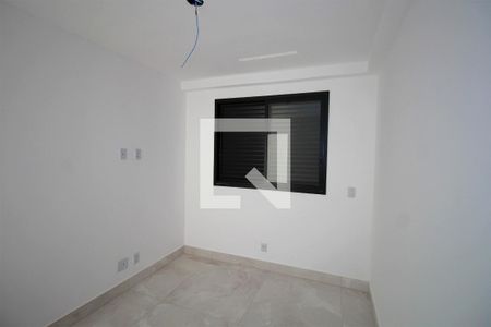 Apartamento à venda com 75m², 3 quartos e 2 vagasQuarto 2