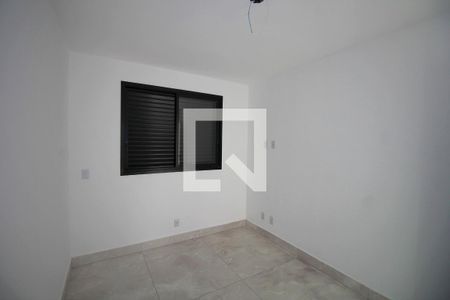 Apartamento à venda com 75m², 3 quartos e 2 vagasQuarto 3