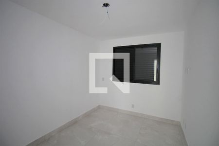 Apartamento à venda com 75m², 3 quartos e 2 vagasQuarto 3