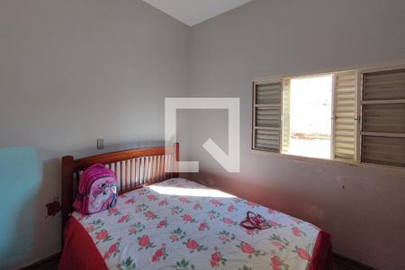 Casa à venda com 194m², 3 quartos e 3 vagasQuarto 3