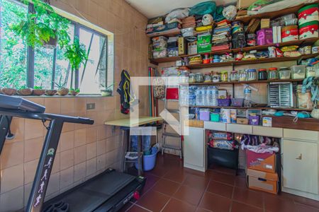 Casa à venda com 170m², 3 quartos e 6 vagas Casa à venda com 170m², 3 quartos e 6 vagasÁrea de Serviço