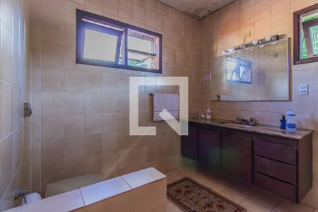 Casa à venda com 170m², 3 quartos e 6 vagas Casa à venda com 170m², 3 quartos e 6 vagasBanheiro da Suíte