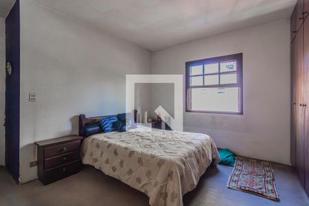 Casa à venda com 170m², 3 quartos e 6 vagas Casa à venda com 170m², 3 quartos e 6 vagasSuíte