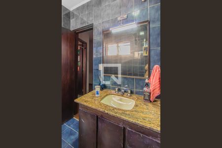 Casa à venda com 170m², 3 quartos e 6 vagas Casa à venda com 170m², 3 quartos e 6 vagasBanheiro Social