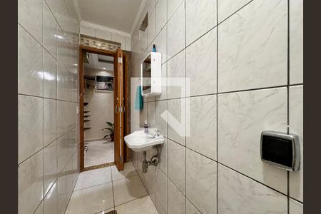 Casa à venda com 199m², 3 quartos e 3 vagas Casa à venda com 199m², 3 quartos e 3 vagasLavabo
