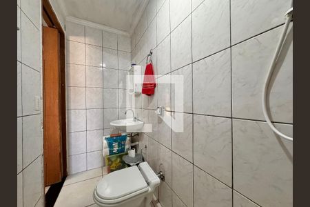 Casa à venda com 199m², 3 quartos e 3 vagas Casa à venda com 199m², 3 quartos e 3 vagasBanheiro da suíte 1