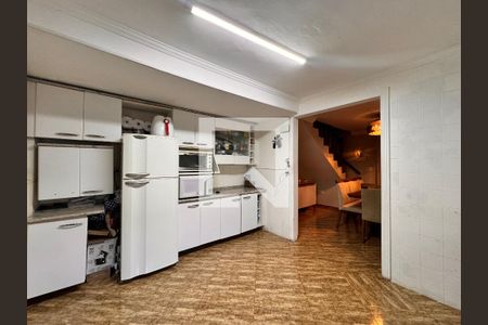 Casa à venda com 199m², 3 quartos e 3 vagas Casa à venda com 199m², 3 quartos e 3 vagasCozinha