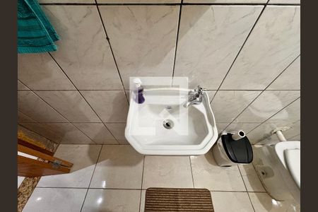 Casa à venda com 199m², 3 quartos e 3 vagas Casa à venda com 199m², 3 quartos e 3 vagasLavabo