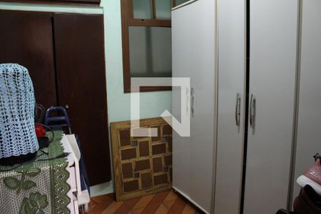 Casa à venda com 250m², 5 quartos e 2 vagasQuarto 5