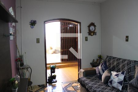 Casa à venda com 250m², 5 quartos e 2 vagasSala